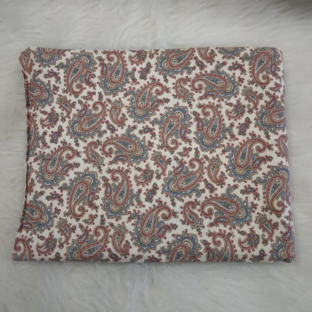 FABRIC Vintage Paisley Print On Cream Cotton Fabric By Marcus Bros Text Inc 1 Yd